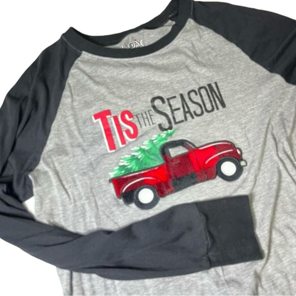 ⭐️ 3/$25 ⭐️ Tis The Season Long Sleeve Baseball Tee 🎄 - Picture 1 of 5